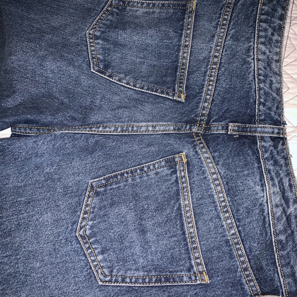 Universal thread high rise jeans - size 6 - Picture 8 of 12